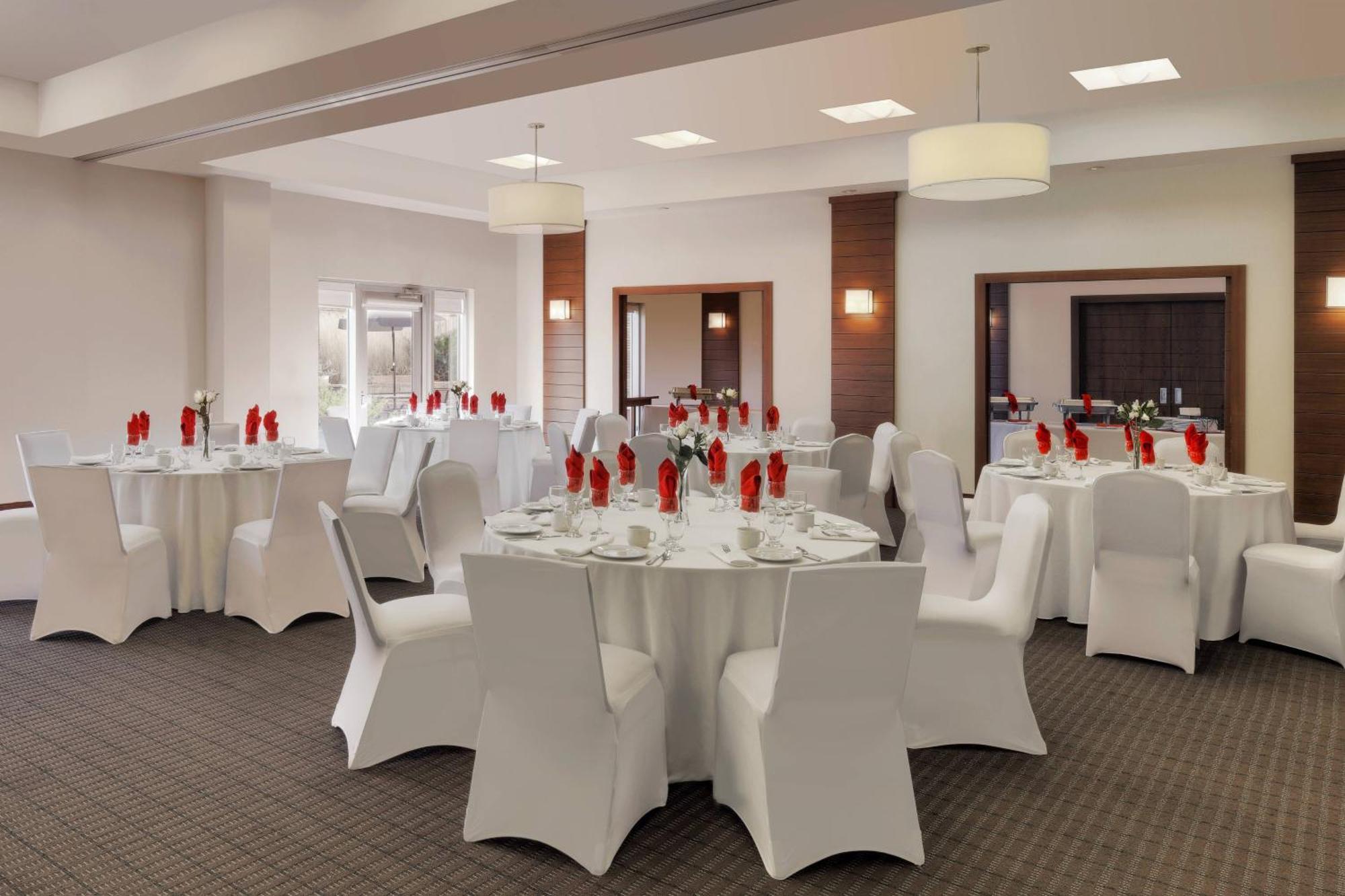 Four Points By Sheraton Cambridge Kitchener, Ontario Exteriör bild